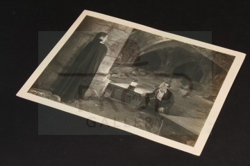 Vintage 10" x 8" still - Dracula (Bela Lugosi) & Renfield (Dwight Frye)